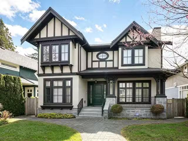 House for sale in Vancouver, Vancouver West, 4056 W 30th Avenu.