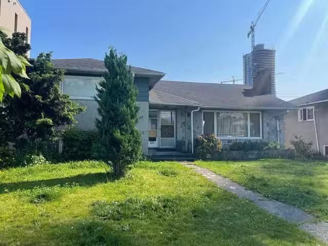 House for sale in Vancouver, Vancouver West, 408 W 41st Avenue.