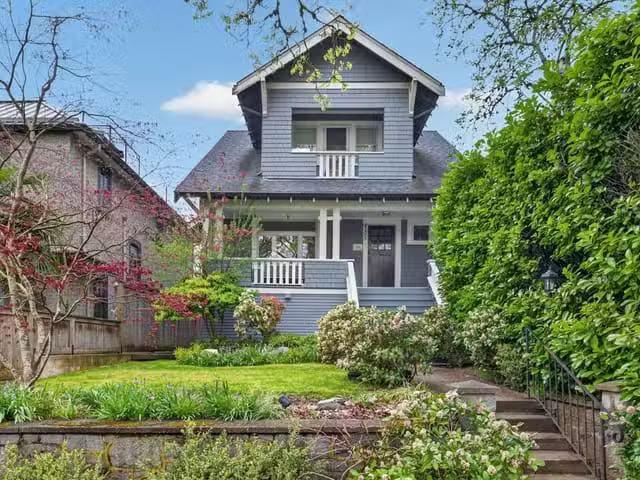 House for sale in Vancouver, Vancouver West, 4195 W 15th Avenu.