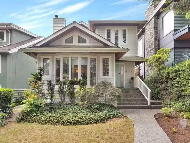 House for sale in Vancouver, Vancouver West, 420 W 17th Avenue.