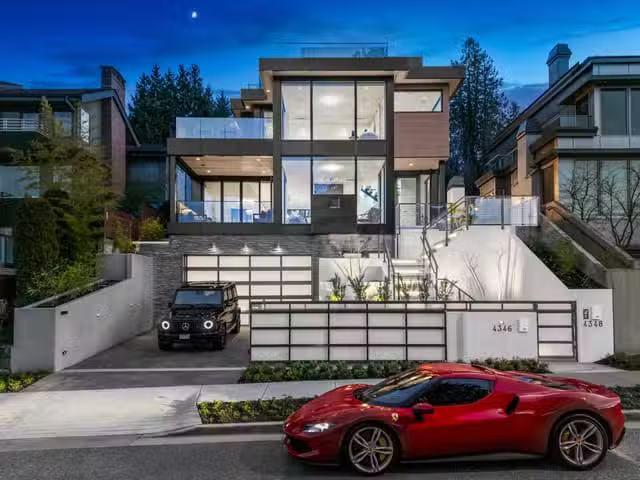 House for sale in Vancouver, Vancouver West, 4346 Locarno Cres.