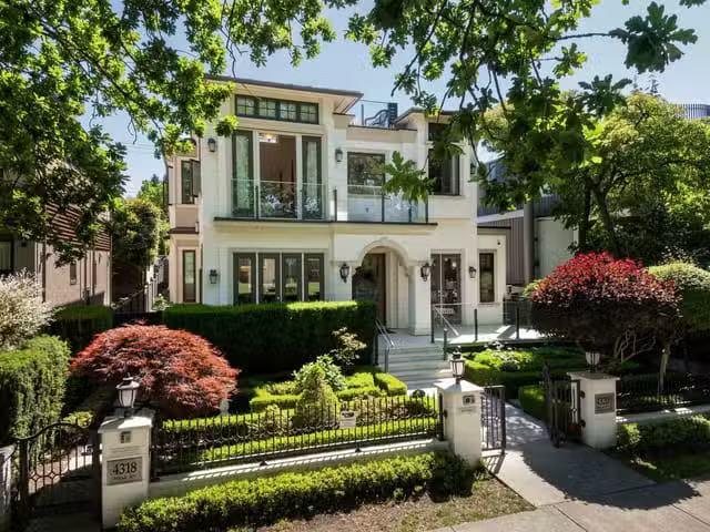 House for sale in Vancouver, Vancouver West, 4320 W 8th Avenue.