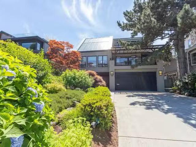 House for sale in Vancouver, Vancouver West, 4468 W 1st Avenue.