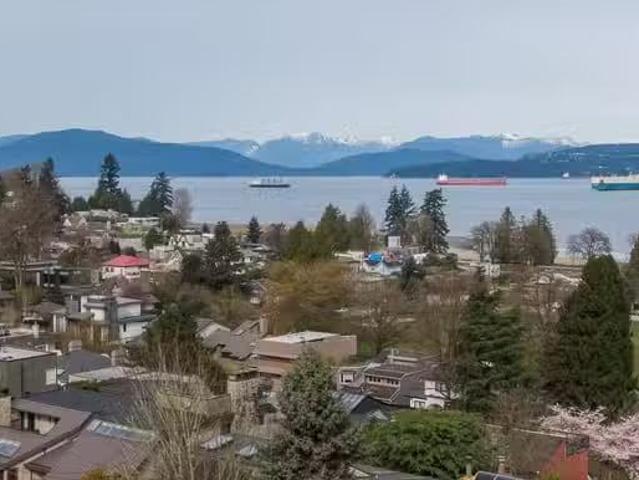 House for sale in Vancouver, Vancouver West, 4418 W 2nd Avenue.