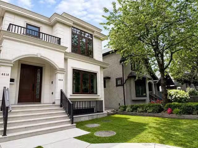 House for sale in Vancouver, Vancouver West, 4618 W 8th Avenue.