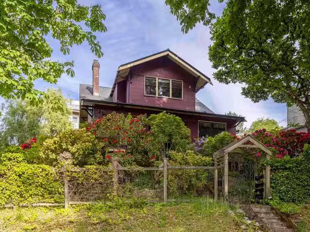 House for sale in Vancouver, Vancouver West, 5138 East Bouleva.