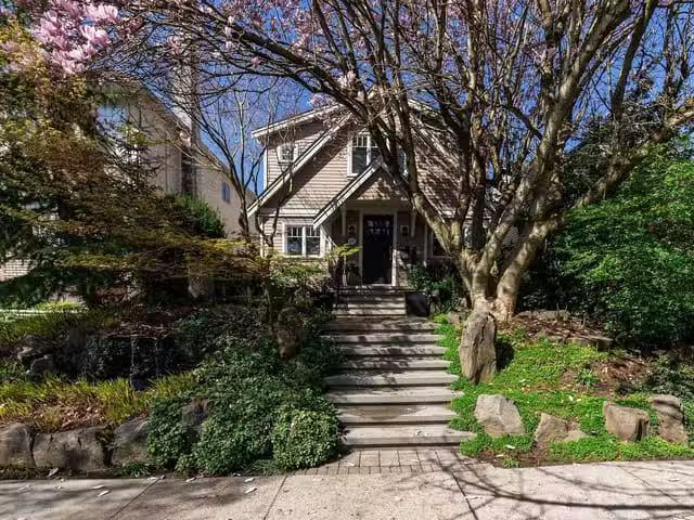 House for sale in Vancouver, Vancouver West, 5655 Ontario Stre.