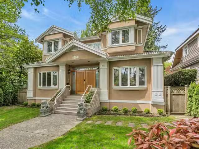House for sale in Vancouver, Vancouver West, 6081 Elm Street.