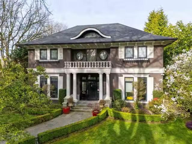 House for sale in Vancouver, Vancouver West, 6287 Marguerite S.