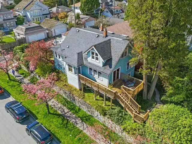House for sale in Vancouver, Vancouver West, 706 W 24th Avenue.