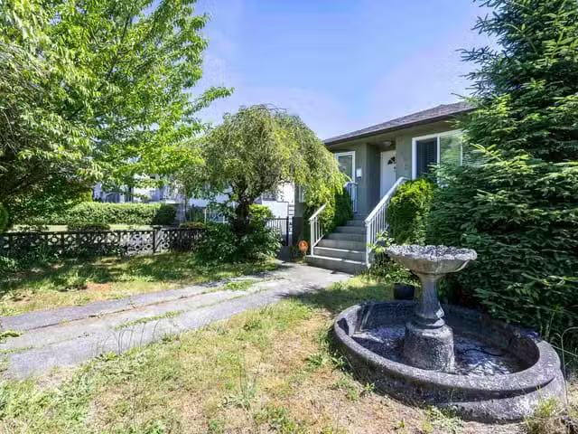 House for sale in Vancouver, Vancouver West, 7692 Osler Street.