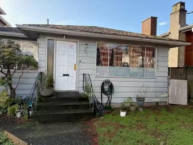 House for sale in Vancouver, Vancouver West, 76 W 62nd Avenue.