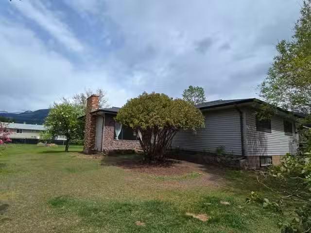 House for sale in Valemount, Robson Valley, 1410 7th Avenue, 2.