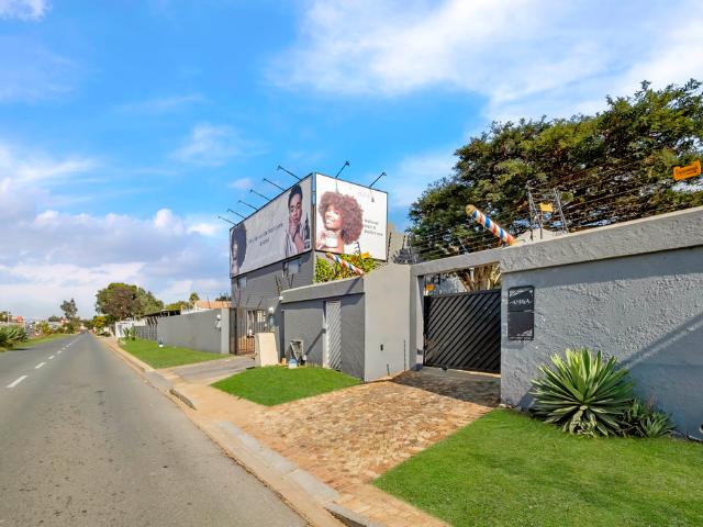 House For Sale in Wendywood