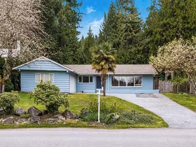 House for sale in West Vancouver, West Vancouver, 4037 Ripple.
