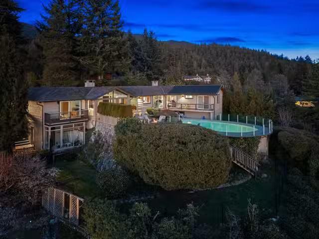House for sale in West Vancouver, West Vancouver, 4570 Woodgre.