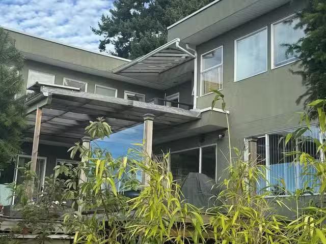 House for sale in West Vancouver, West Vancouver, 4582 Woodgre.