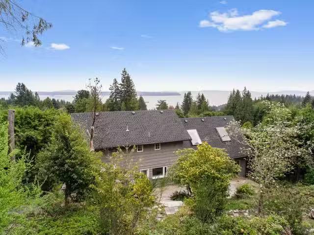 House for sale in West Vancouver, West Vancouver, 4607 Woodgre.