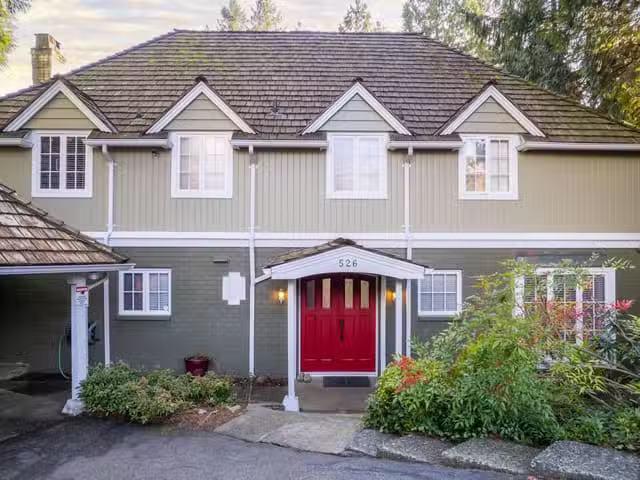 House for sale in West Vancouver, West Vancouver, 526 Newdale.