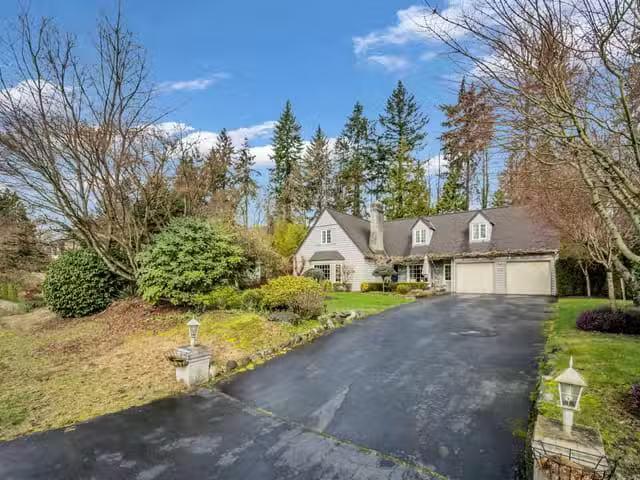 House for sale in West Vancouver, West Vancouver, 539 Newcroft.