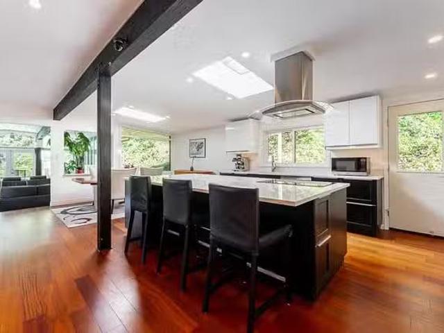 House for sale in West Vancouver, West Vancouver, 5651 Westhav.
