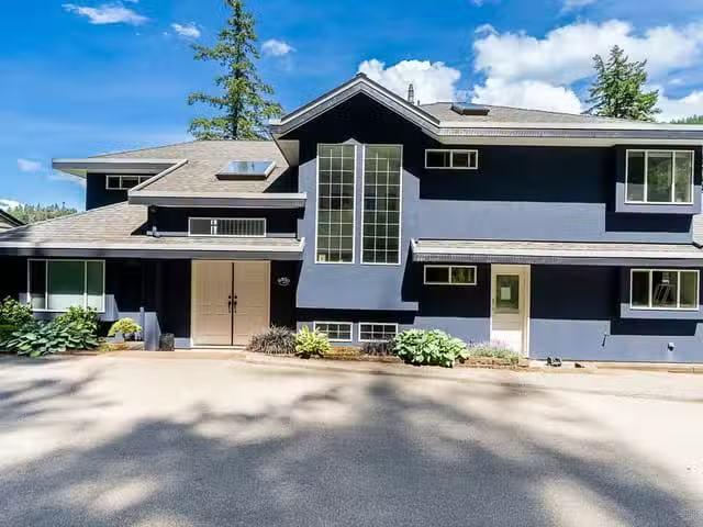 House for sale in West Vancouver, West Vancouver, 6330 Chatham.