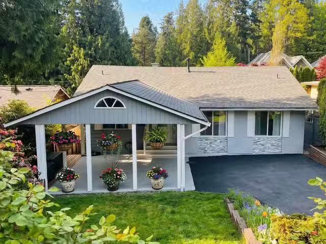 House for sale in West Vancouver, West Vancouver, 6430 Fox Str.