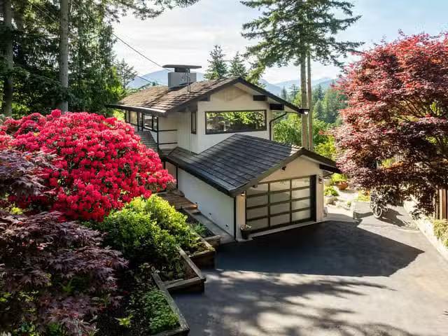 House for sale in West Vancouver, West Vancouver, 6485 Madrona.