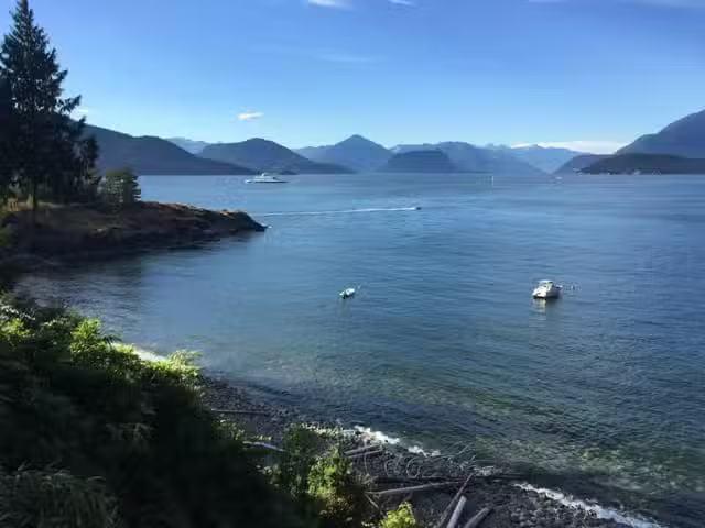 House for sale in West Vancouver, West Vancouver, 7145 Cliff R.