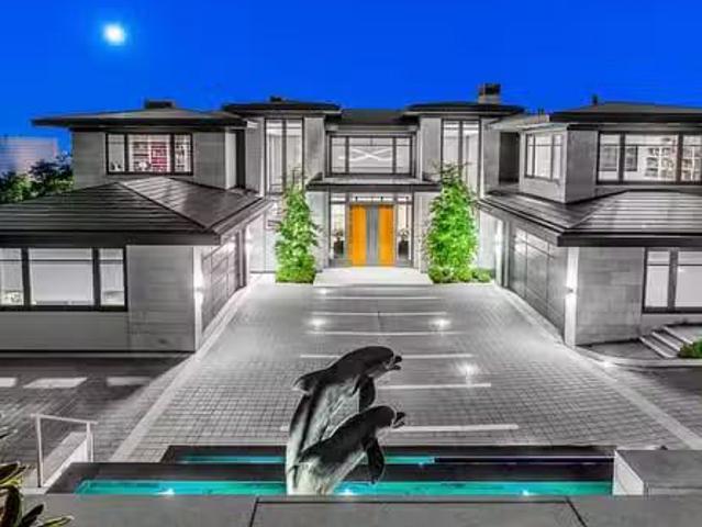 House for sale in West Vancouver, West Vancouver, 730 Fairmile.