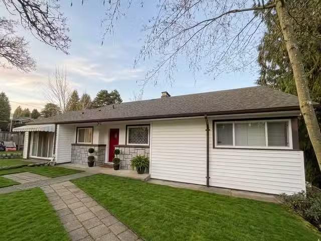 House for sale in West Vancouver, West Vancouver, 790 15th Str.