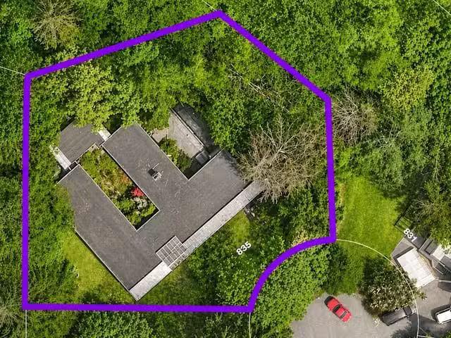 House for sale in West Vancouver, West Vancouver, 835 Wildwood.