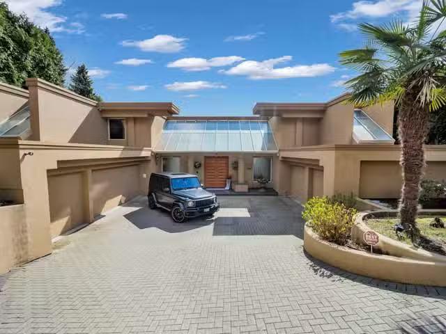 House for sale in West Vancouver, West Vancouver, 848 Eyremoun.