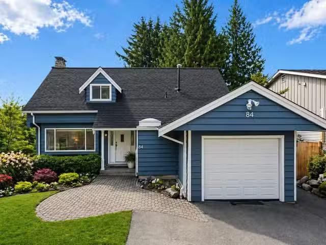 House for sale in West Vancouver, West Vancouver, 84 Laurie Cr.