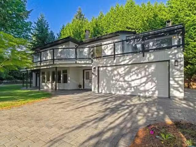 House for sale in West Vancouver, West Vancouver, 8515 Ansell.