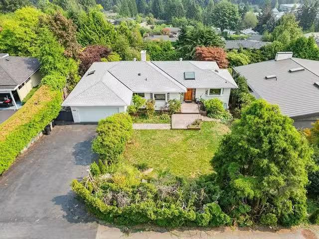 House for sale in West Vancouver, West Vancouver, 96 Bonnymuir.