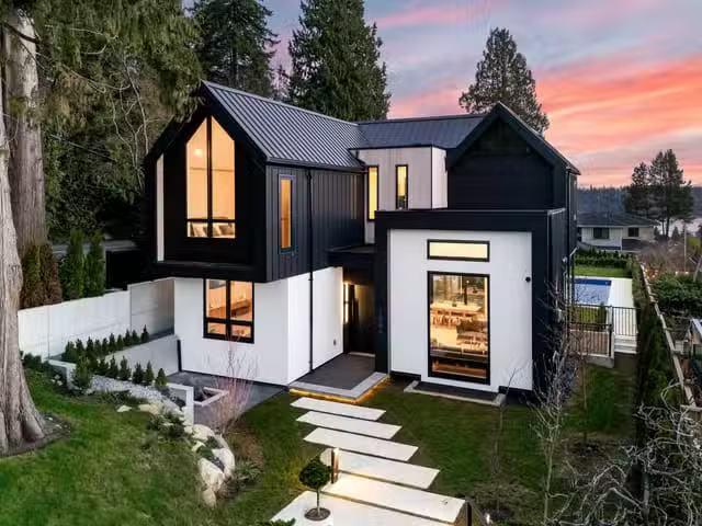House for sale in West Vancouver, West Vancouver, 1066 Fulton.