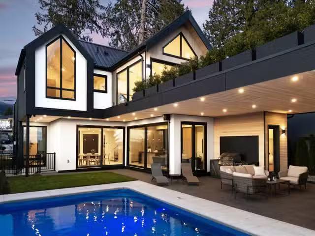 House for sale in West Vancouver, West Vancouver, 1066 Fulton.