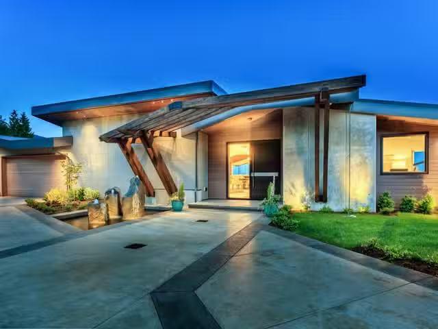 House for sale in West Vancouver, West Vancouver, 1060 Crestli.