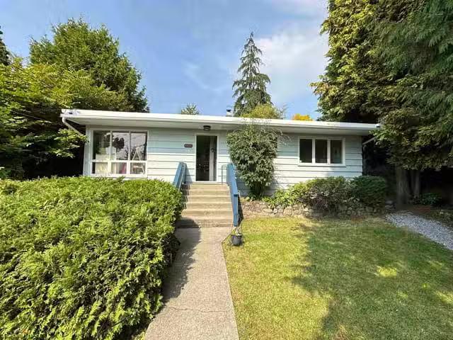 House for sale in West Vancouver, West Vancouver, 1115 Haywood.