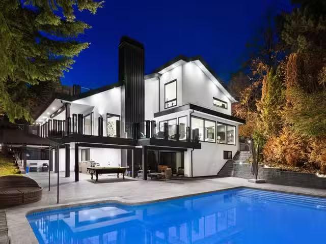 House for sale in West Vancouver, West Vancouver, 1110 Hillsid.
