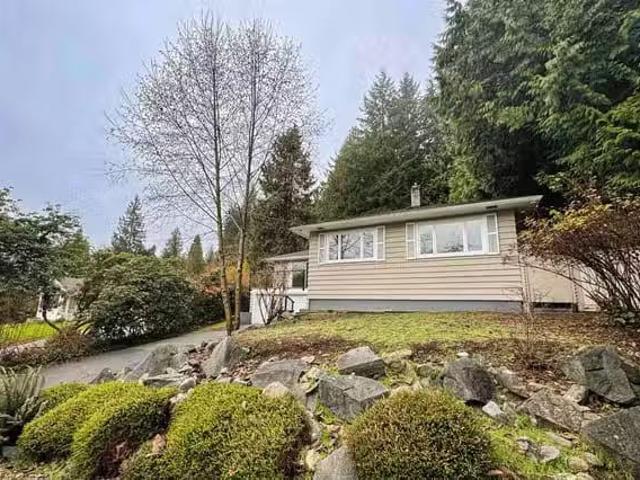House for sale in West Vancouver, West Vancouver, 111 Bonnymui.