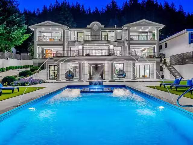 House for sale in West Vancouver, West Vancouver, 1123 Crestli.