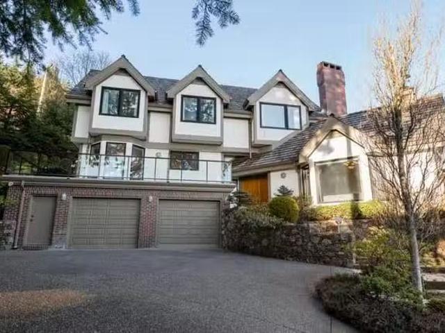 House for sale in West Vancouver, West Vancouver, 1159 Eyremou.