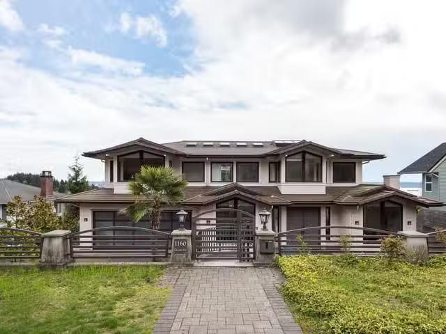 House for sale in West Vancouver, West Vancouver, 1160 Queens.