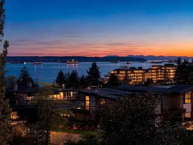 House for sale in West Vancouver, West Vancouver, 1183 Duchess.