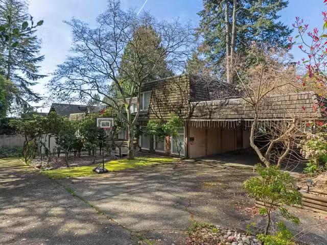 House for sale in West Vancouver, West Vancouver, 1366 Kings A.