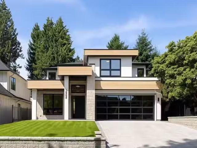 House for sale in West Vancouver, West Vancouver, 1385 19th St.