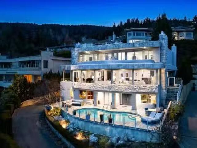 House for sale in West Vancouver, West Vancouver, 1439 Chippen.