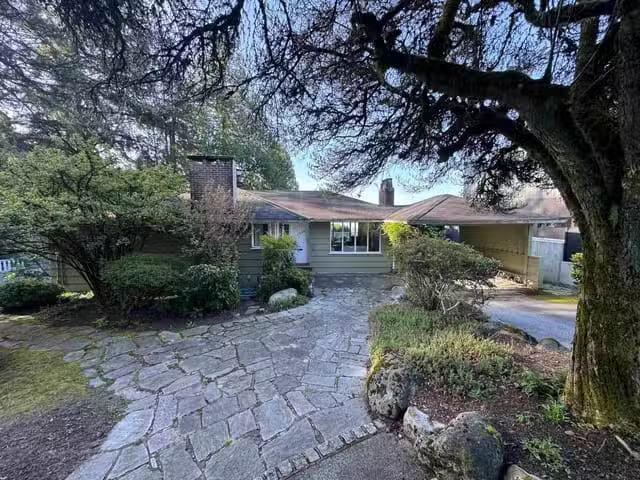 House for sale in West Vancouver, West Vancouver, 1430 Nelson.
